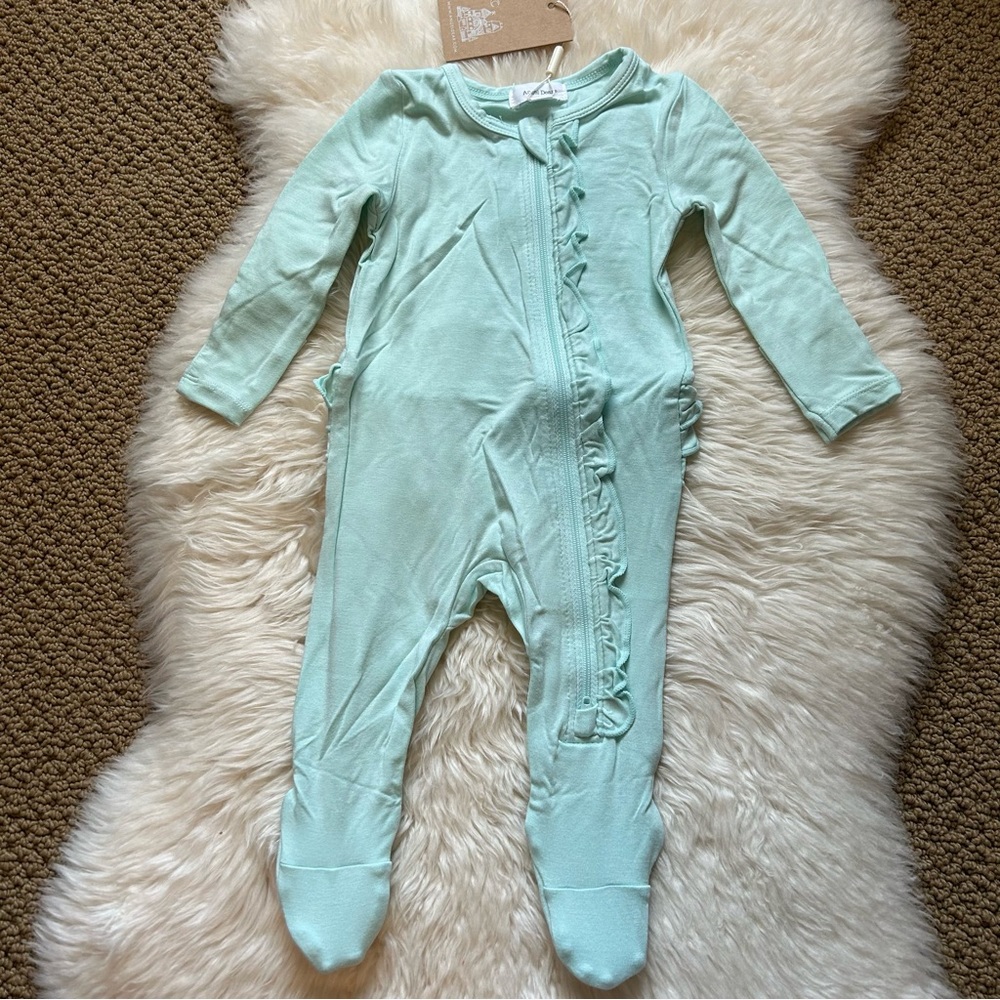 NWT Angel Dear Ruffle Front Zip Footie 0-3